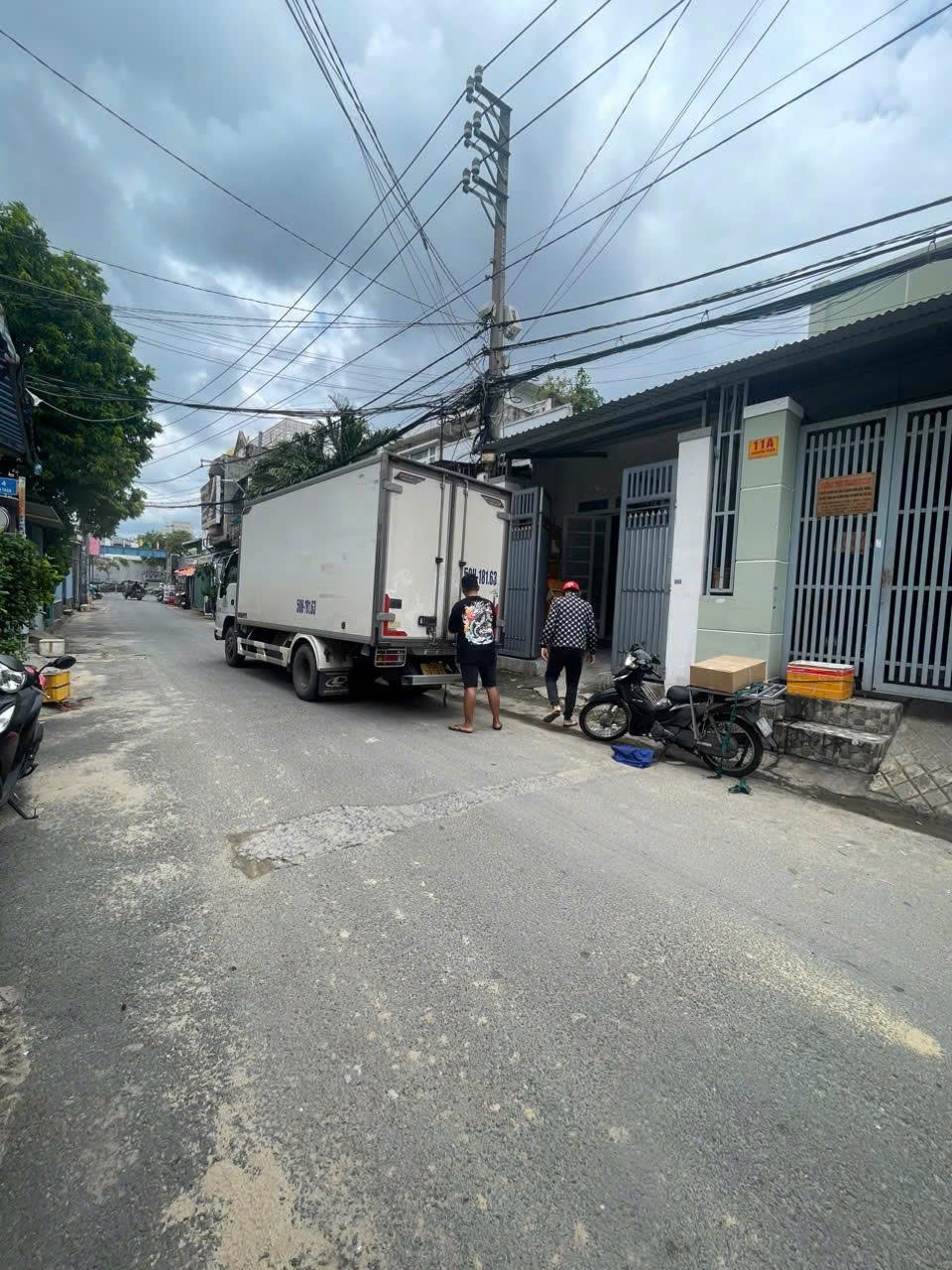 Bán Nhà mặt tiền Nghiêm Toản 5x21m