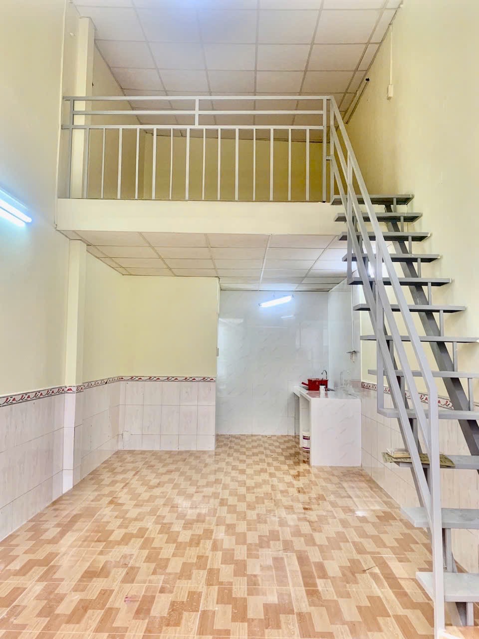 Bán Nhà hẻm 5 3.4 x9 Trệt gác lửng 