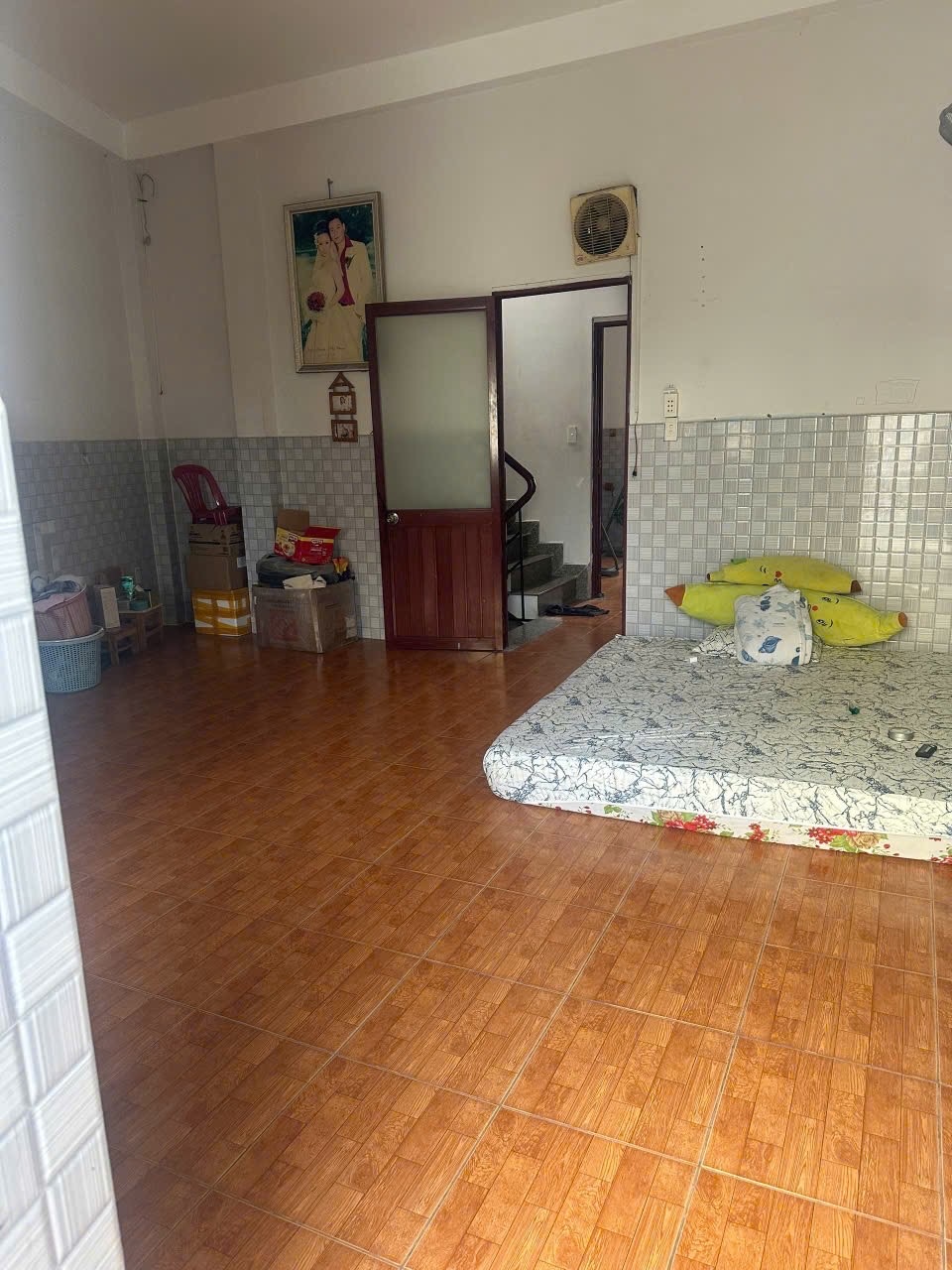 TIỀN ÍT - MÀ DIỆN TÍCH QUÁ KHỦNG   Bán nhà hẻm ds11 BHH  DT: 60m đúc 2 lầu : 3Pn - 1P thờ - sân thượng phía trước  Hẻm 6m Thông đủ lộ giới 