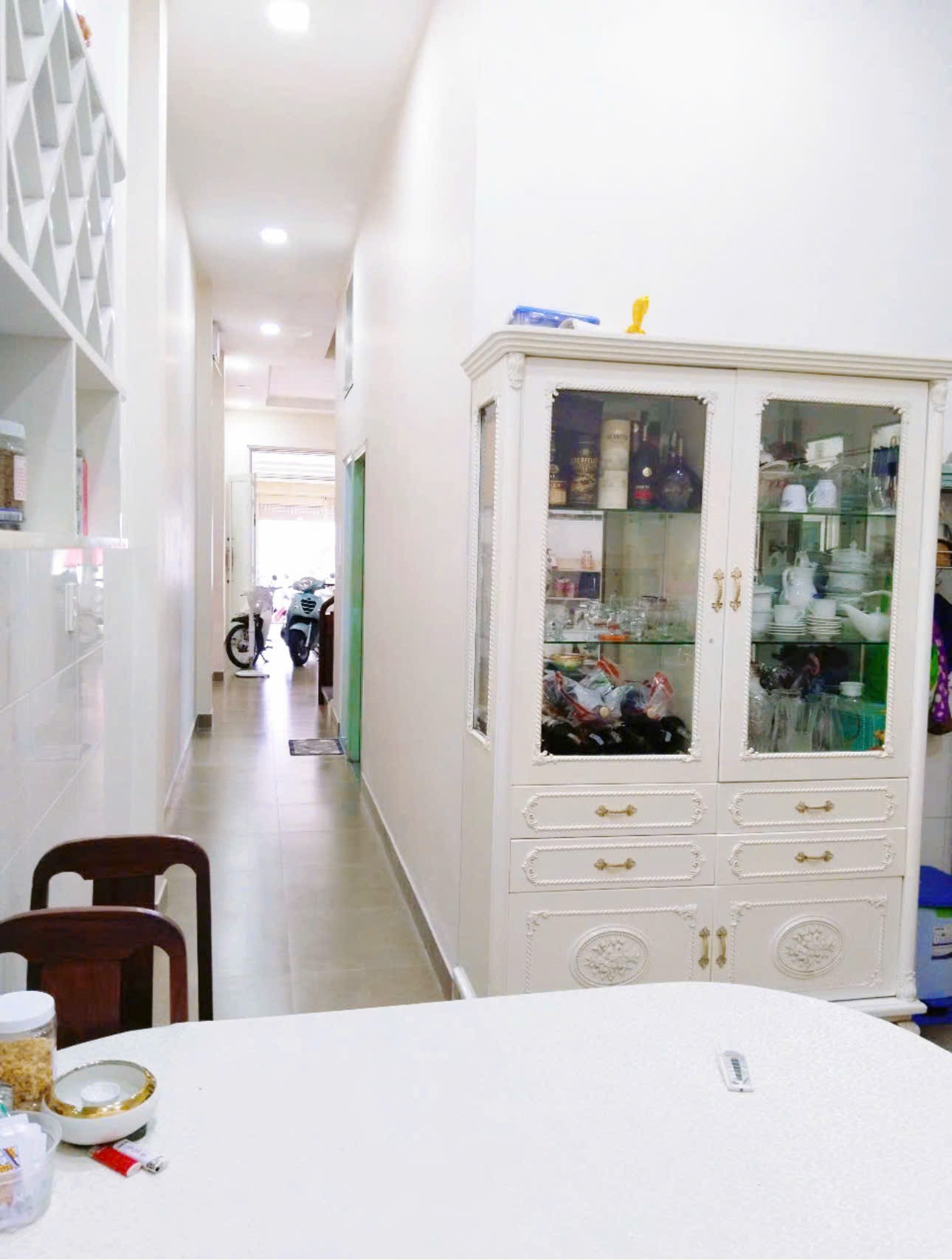 Bán Nhà mặt tiền Nguyễn Văn Tố 4 x 23.5m