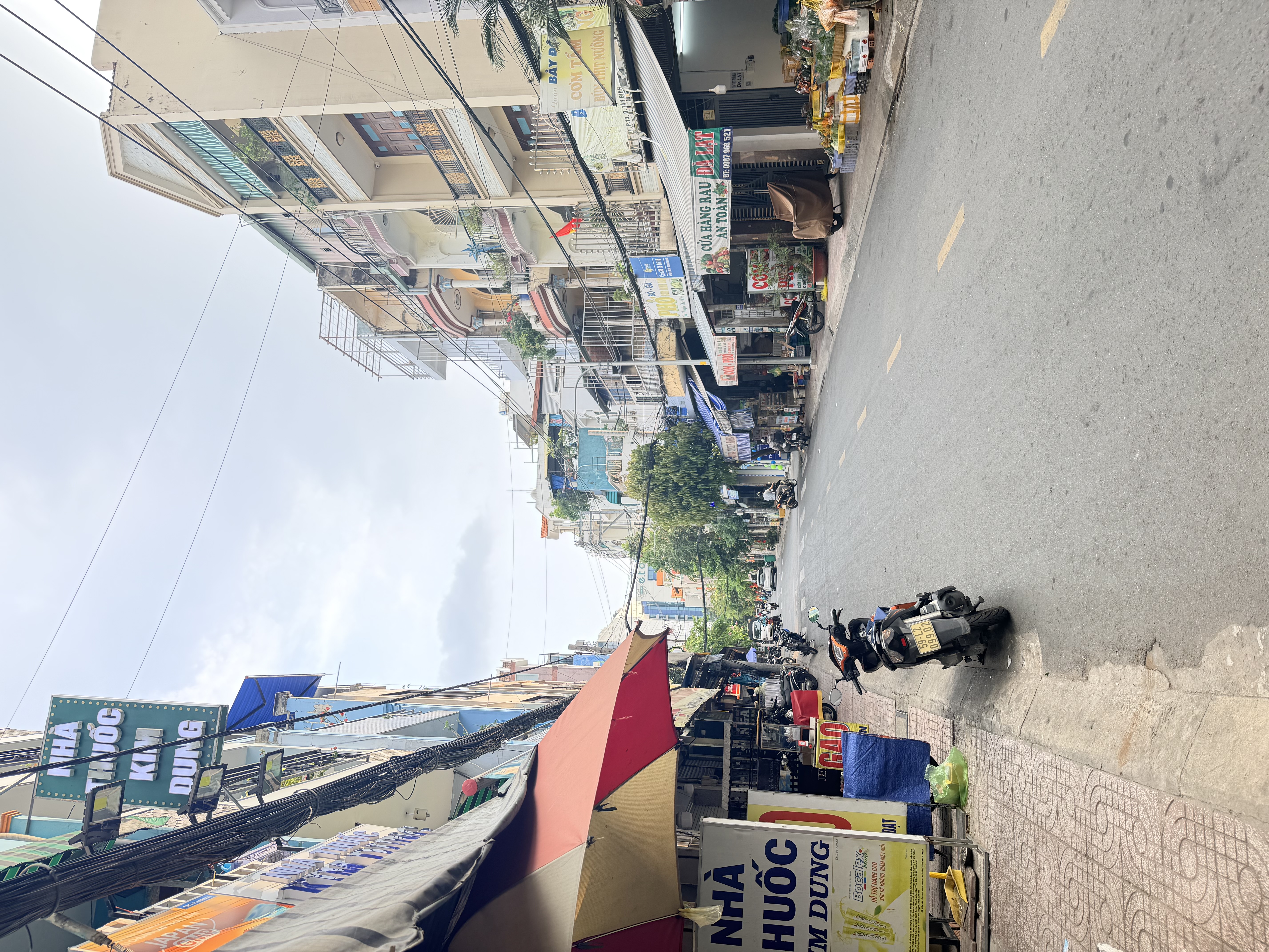 MẶT TIỀN KINH DOANH NHẤT CHI MAI