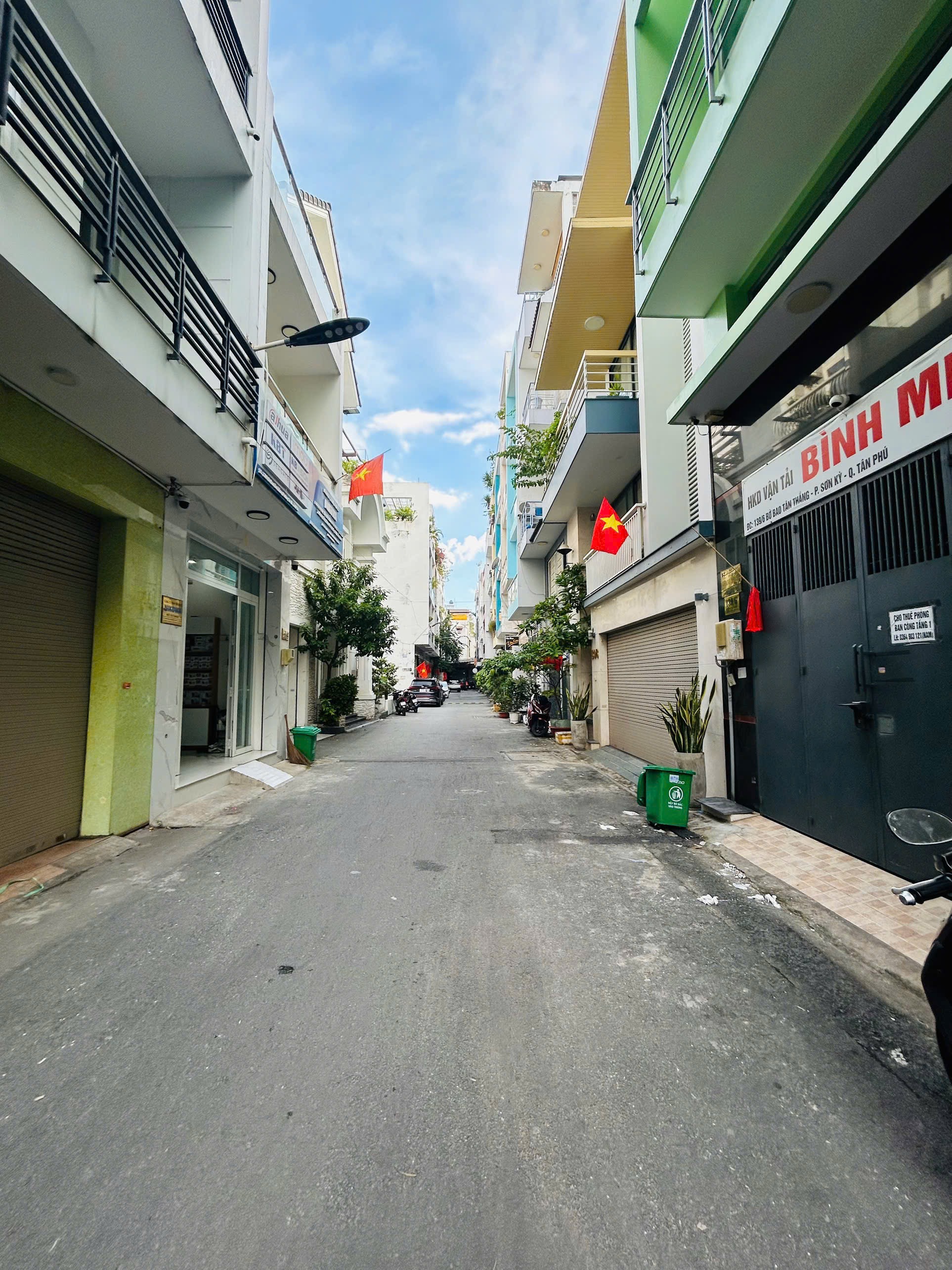 Bán Nhà hẻm Bờ Bao Tân Thắng 4m x 14m 1 trệt 2 lầu 1 st