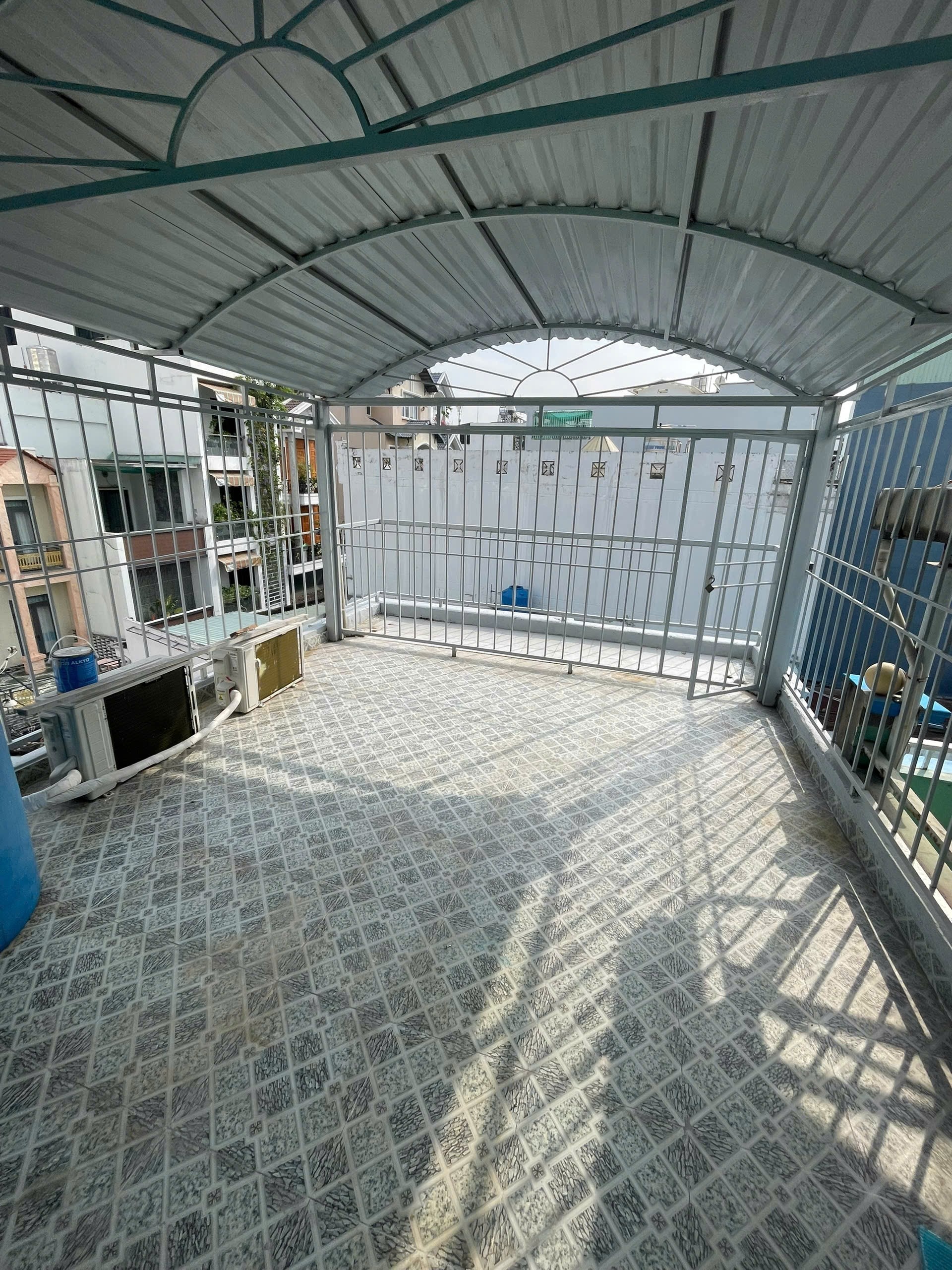 NHÀ XINH - VƯỜN LÀI