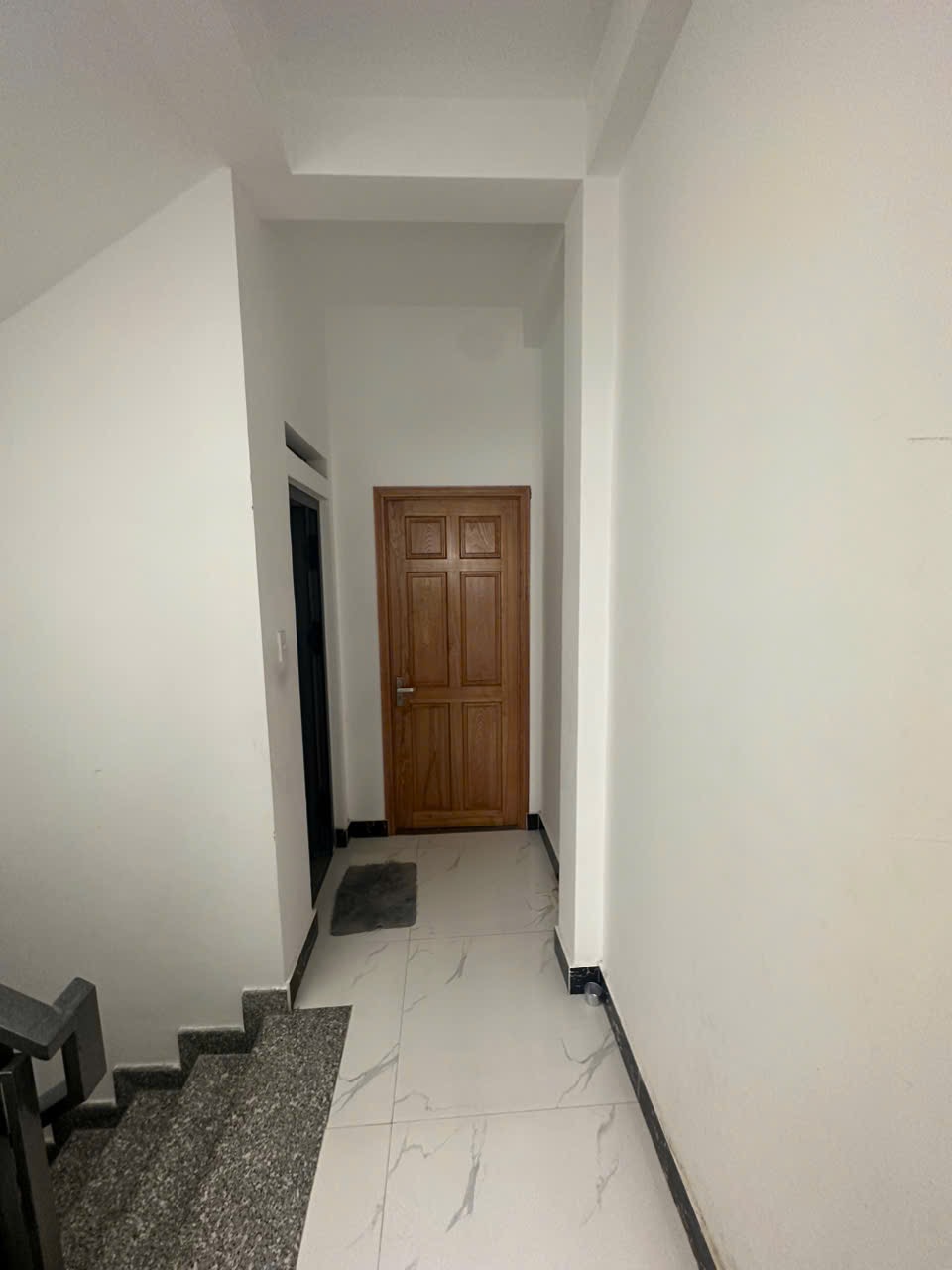 Bán Nhà hẻm Phạm Văn Xảo 4.4m x 15m  Nhà 1 trệt 1 lửng 2 lầu 1 sân thượng (6 phòng)