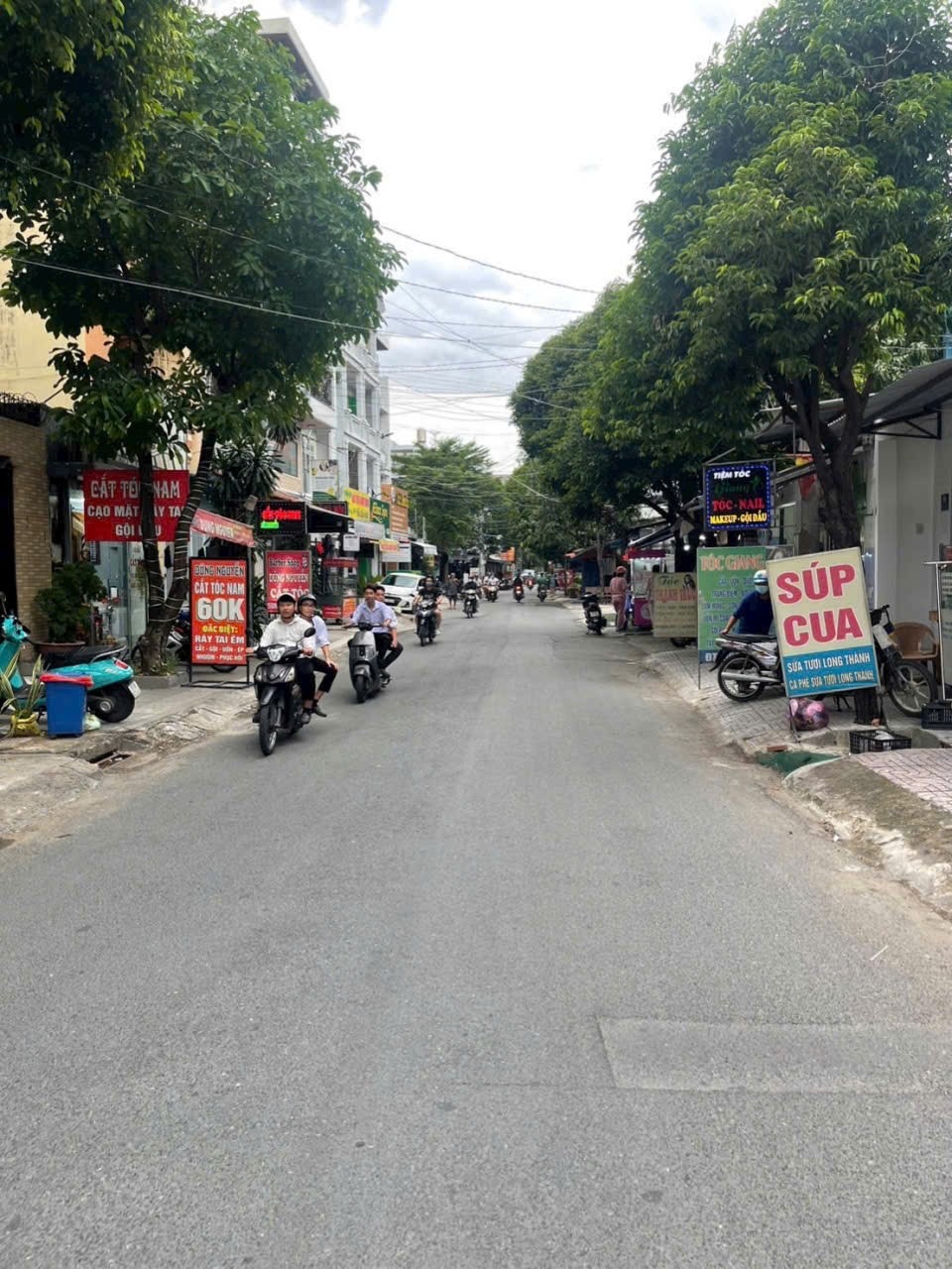 BÁN NHÀ MẶT TIỀN KINH DOANH – MẶT TIỀN HÀ THỊ ĐÁT, P. TÂN SƠN NHÌ  VỊ TRÍ ĐẮC ĐỊA Mặt tiền đẹp nhất 