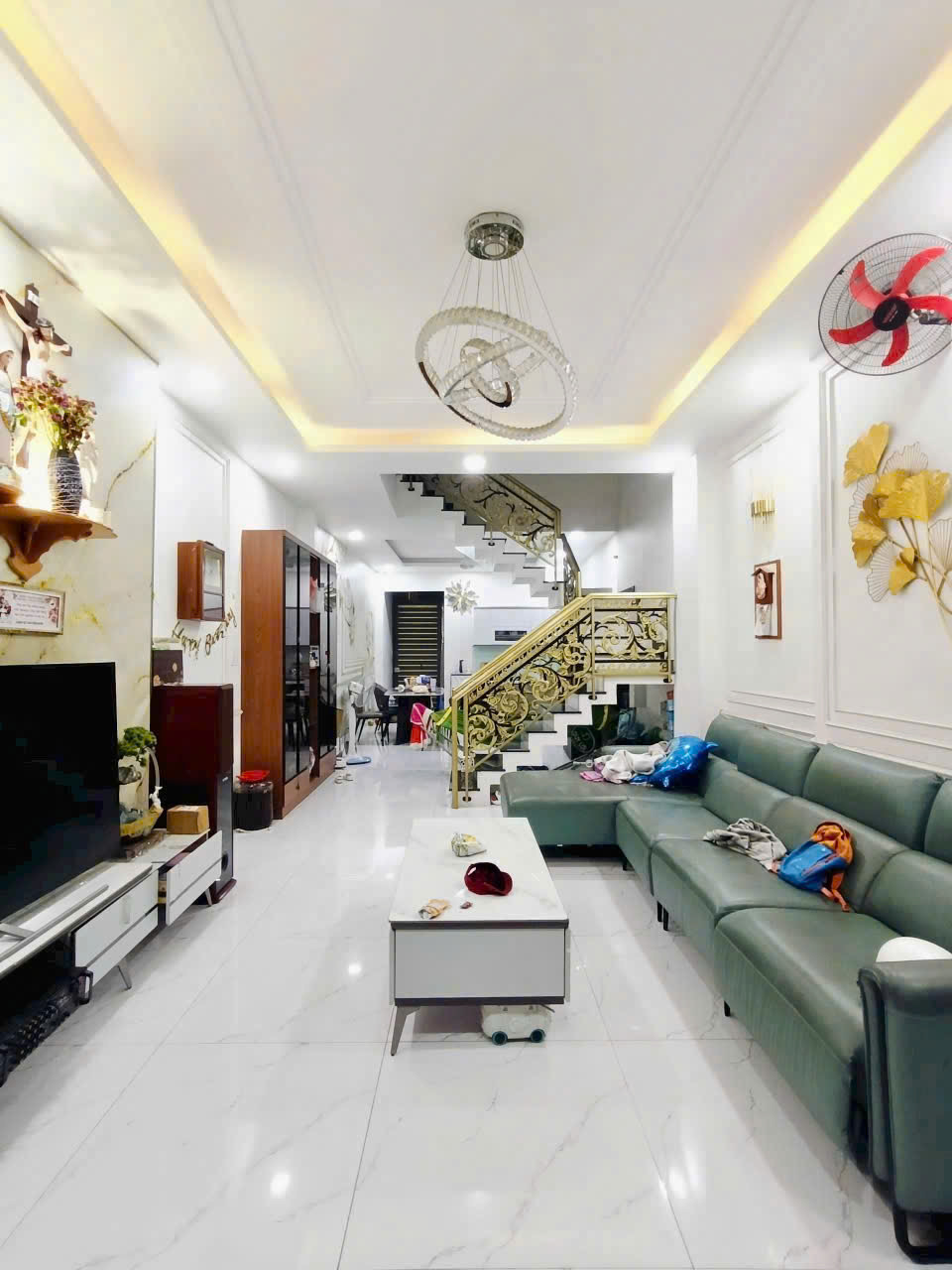 Mặt Tiền  hoàng văn hoè, Tân Phú .  DT:  4,2m x 16,5m.   1 lầu đẹp Giá: 8,5 tỷ thương lượng 