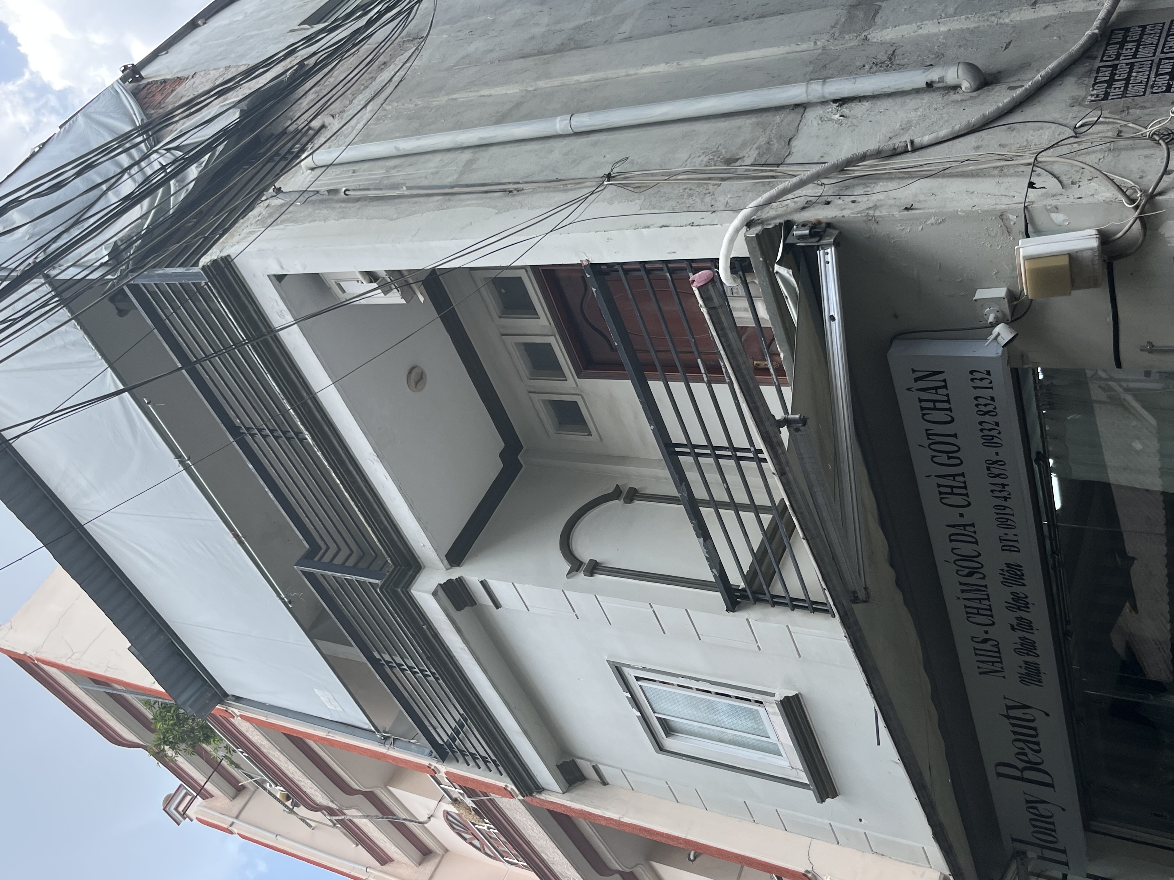 Bán Nhà hẻm Thoại Ngọc Hầu 35.2 HXH 7m Thoại Ngọc Hầu 
DT 35.2m xây trệt lầu đúc gác 
Giá 5.5 tỷ Tl 


