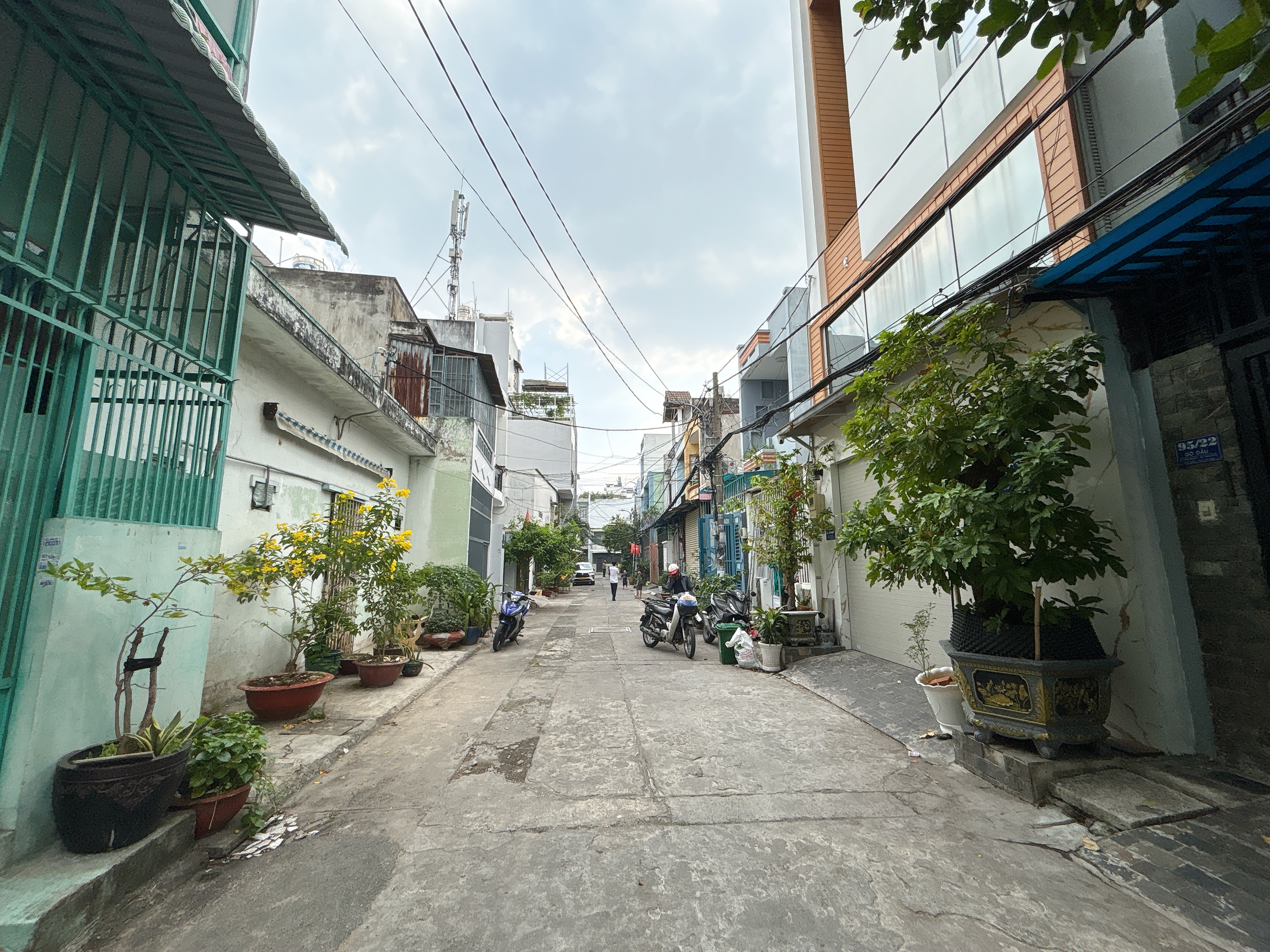 Bán Nhà hẻm Gò Dầu 4m x 16m Nhà cấp 4+lửng