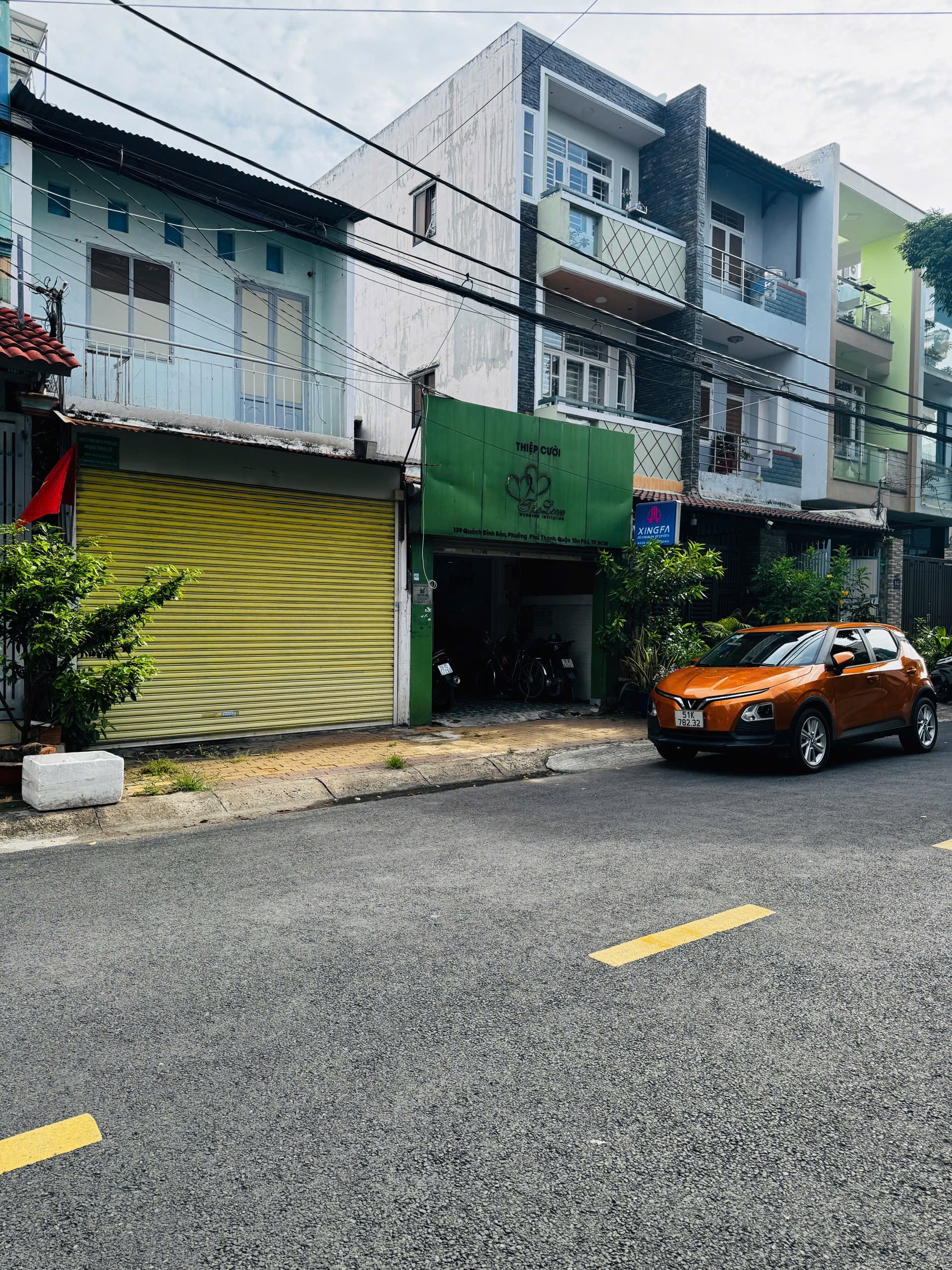 Bán Nhà mặt tiền Quách Đình Bảo 4,05m x 19m Nhà 1 trệt 1 lầu đang làm kho. Đường rộng 14m thông khu bàn cờ, không dính lỗi phong thuỷ