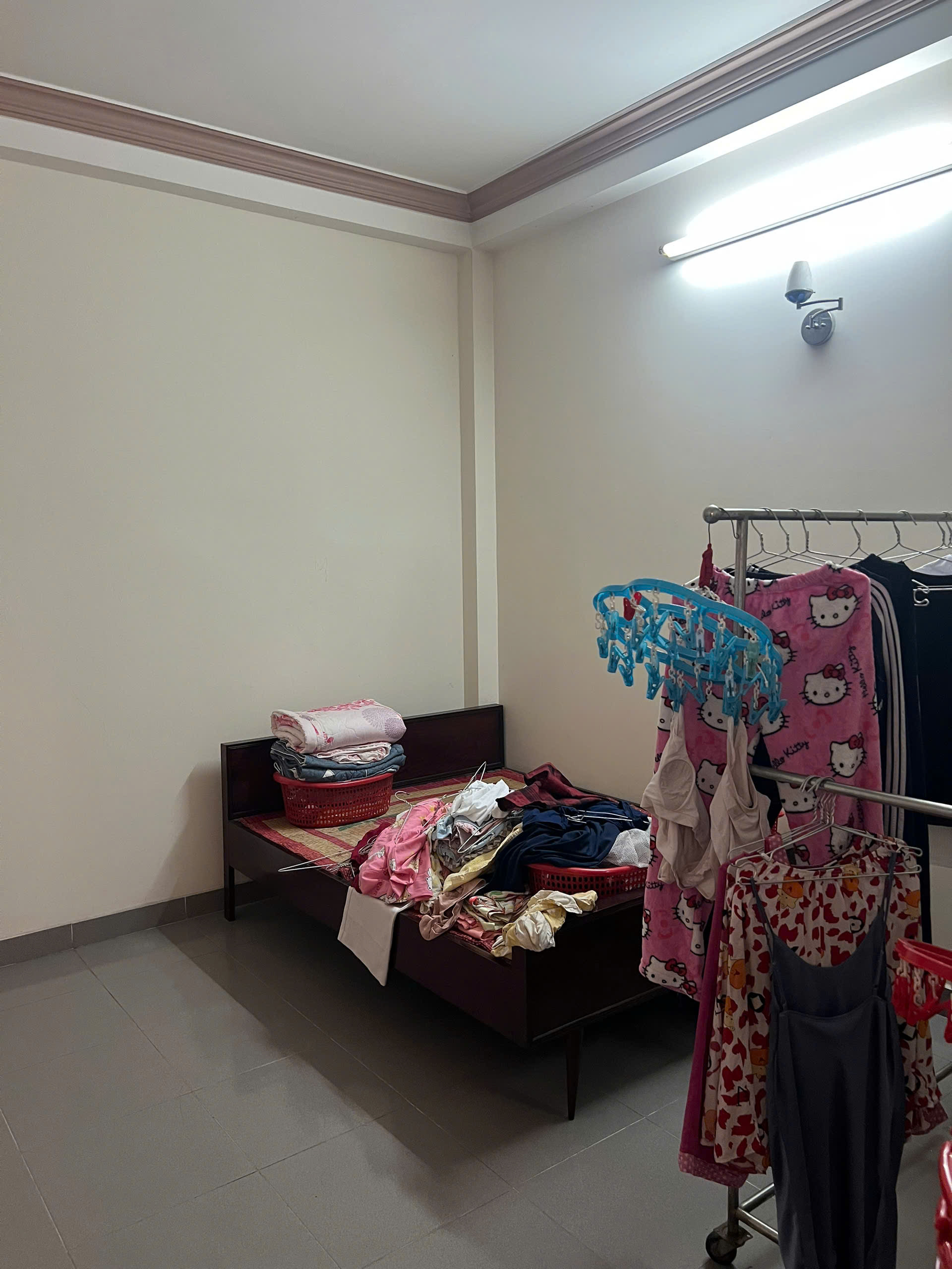 ĐƯỜNG 24B, KHU TÊN LỬA (BÌNH TÂN) DT: 8×20m |  2 sổ riêng (4×20m/căn)  Kết cấu: 3,5 tấm – 10 phòng, 