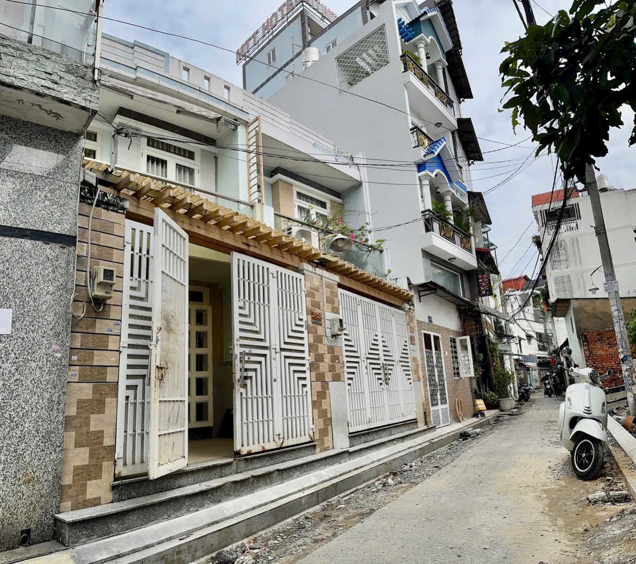 Bán Nhà hẻm  Nguyễn Phúc Chu 120 ‼️Cặp đôi giá tốt nhất khu vực- Tân Bình 
Dt: 8❌14.5m. 1 lầu 2 căn nhà giá ????12.5 tỷ TL