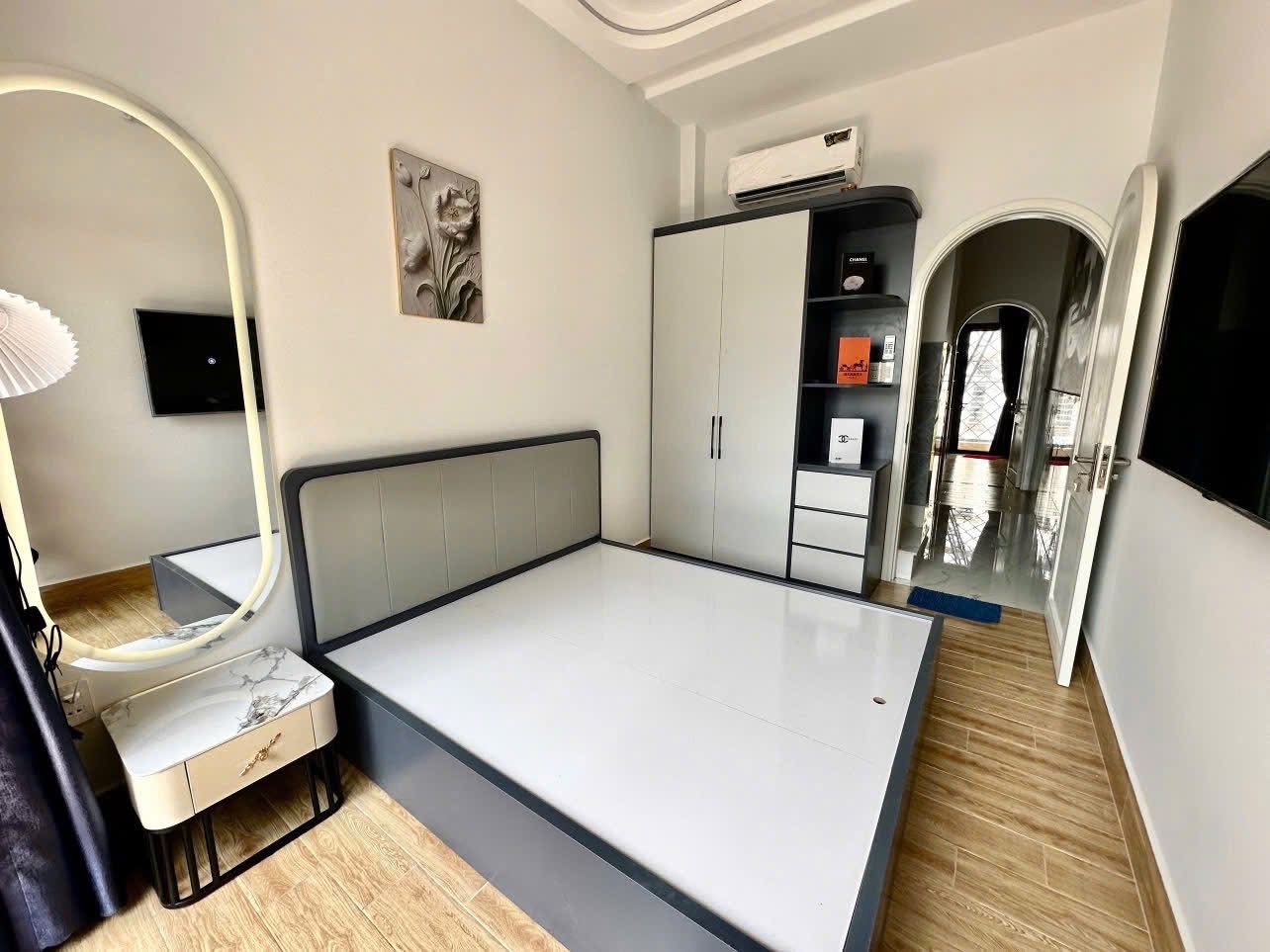 Bán Nhà hẻm Nguyễn Nhữ Lãm 2.8 x 13m 2 lầu, 3 phòng ngủ, 1 phòng master, xông hơi