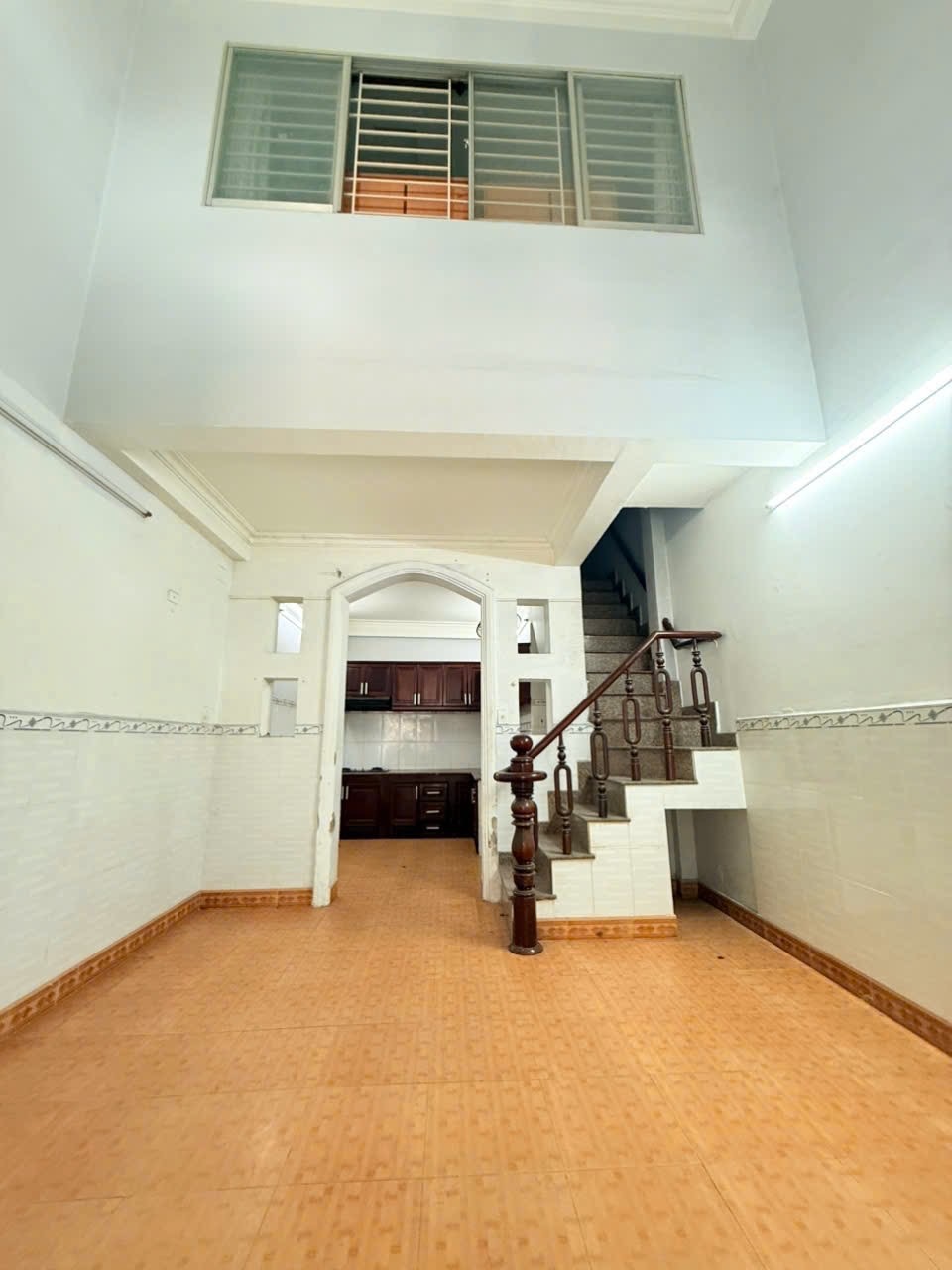 NHÀ ĐẸP - NỞ HẬU