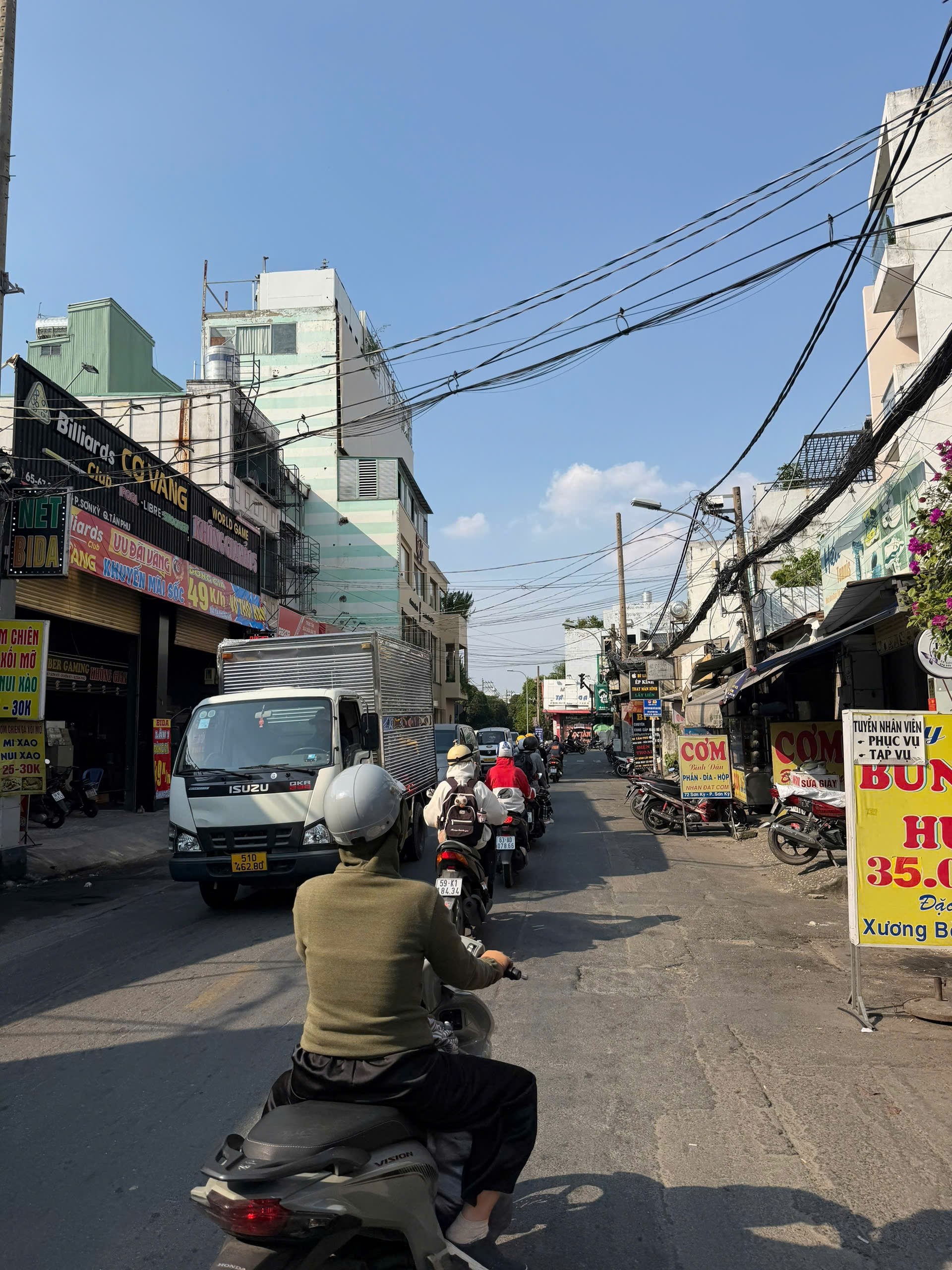 Hẻm Sơn Kỳ – P. Sơn Kỳ – Q. Tân Phú Diện tích: 4 × 16m (thực tế 4 × 17m) DTSD: 64m² 