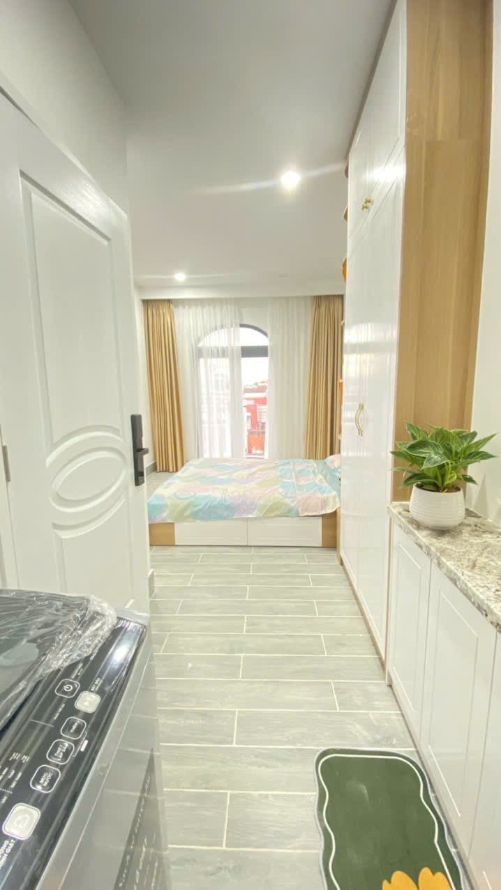 CHDV 29phòng, hẻm 8m Lê Văn Thọ. Có thang máy