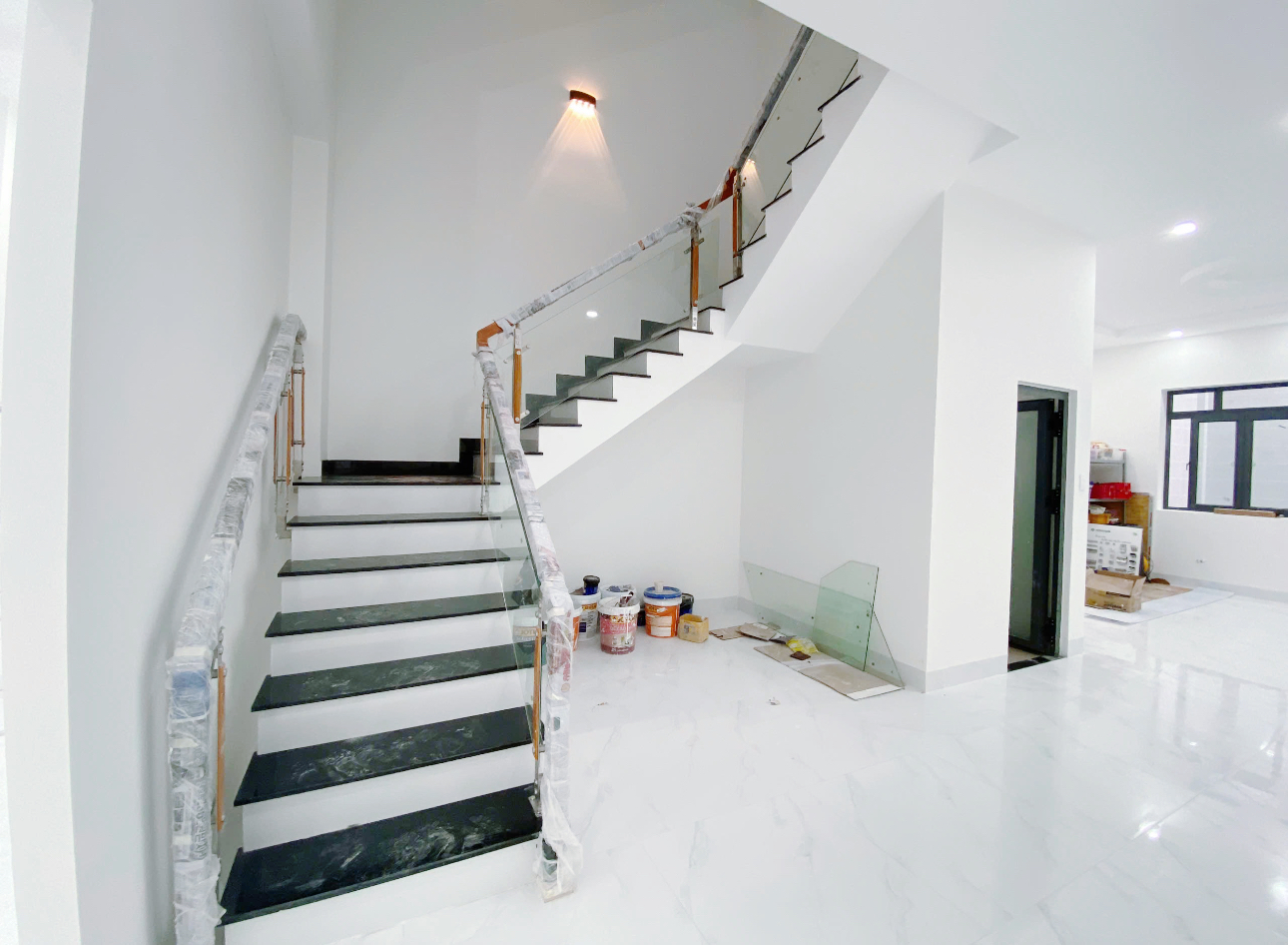 Bán Nhà mặt tiền Tân Kỳ Tân Quý 5 x 23m