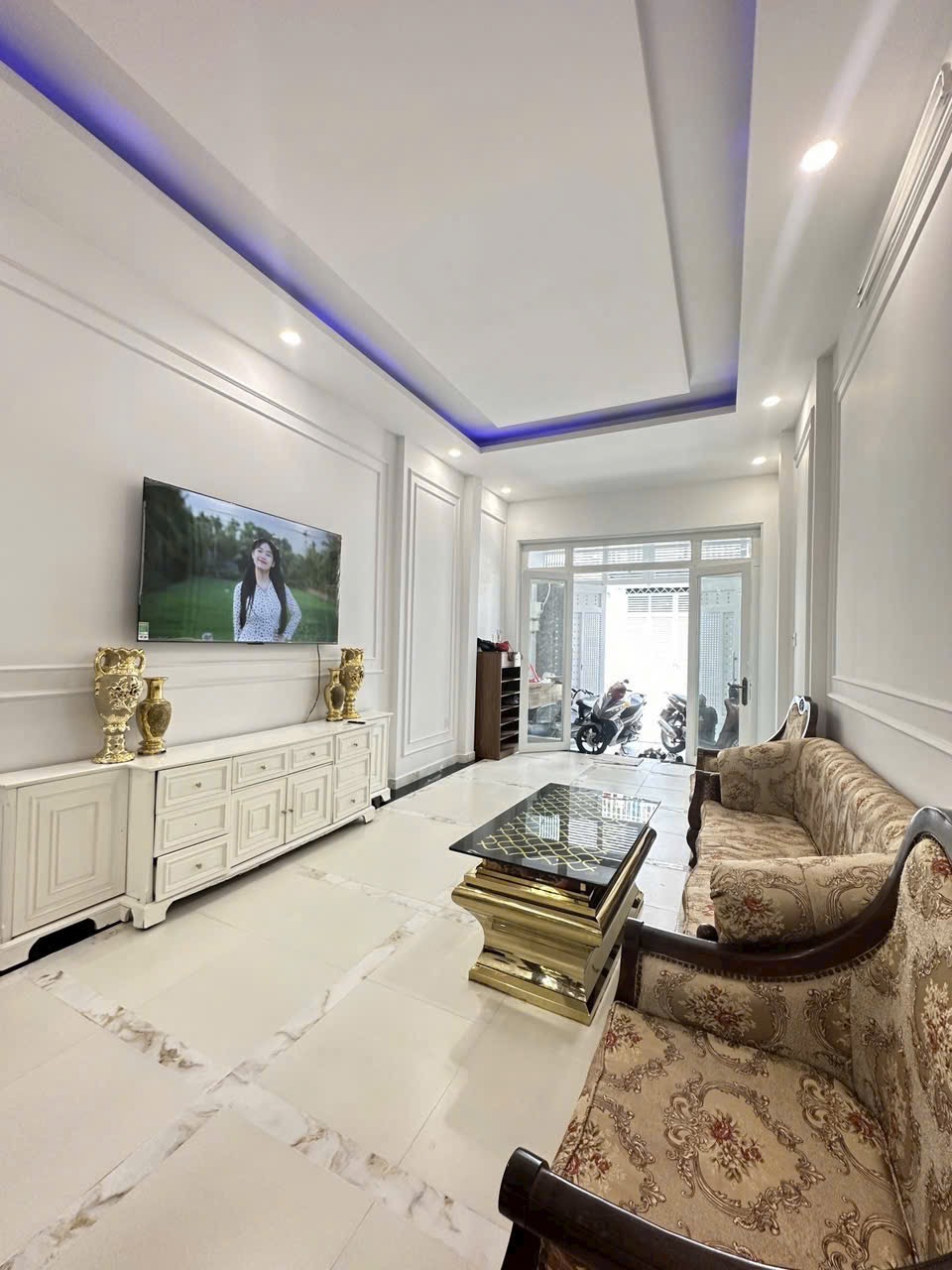 Bán Nhà hẻm Nguyễn Hữu Tiến 4m x 17m