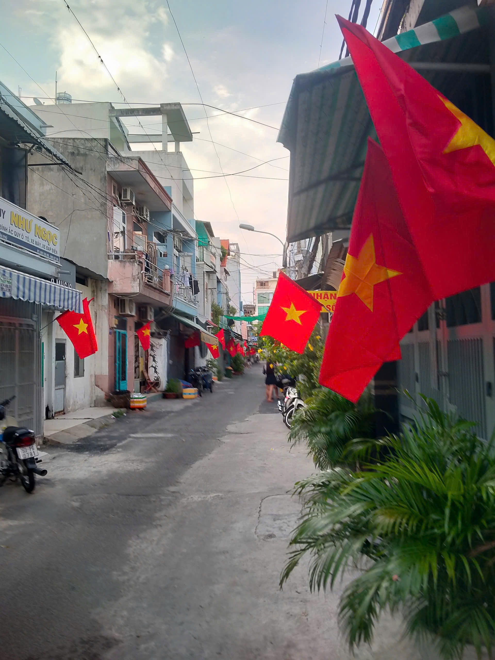Bán Nhà mặt tiền Đô Đốc Lộc  