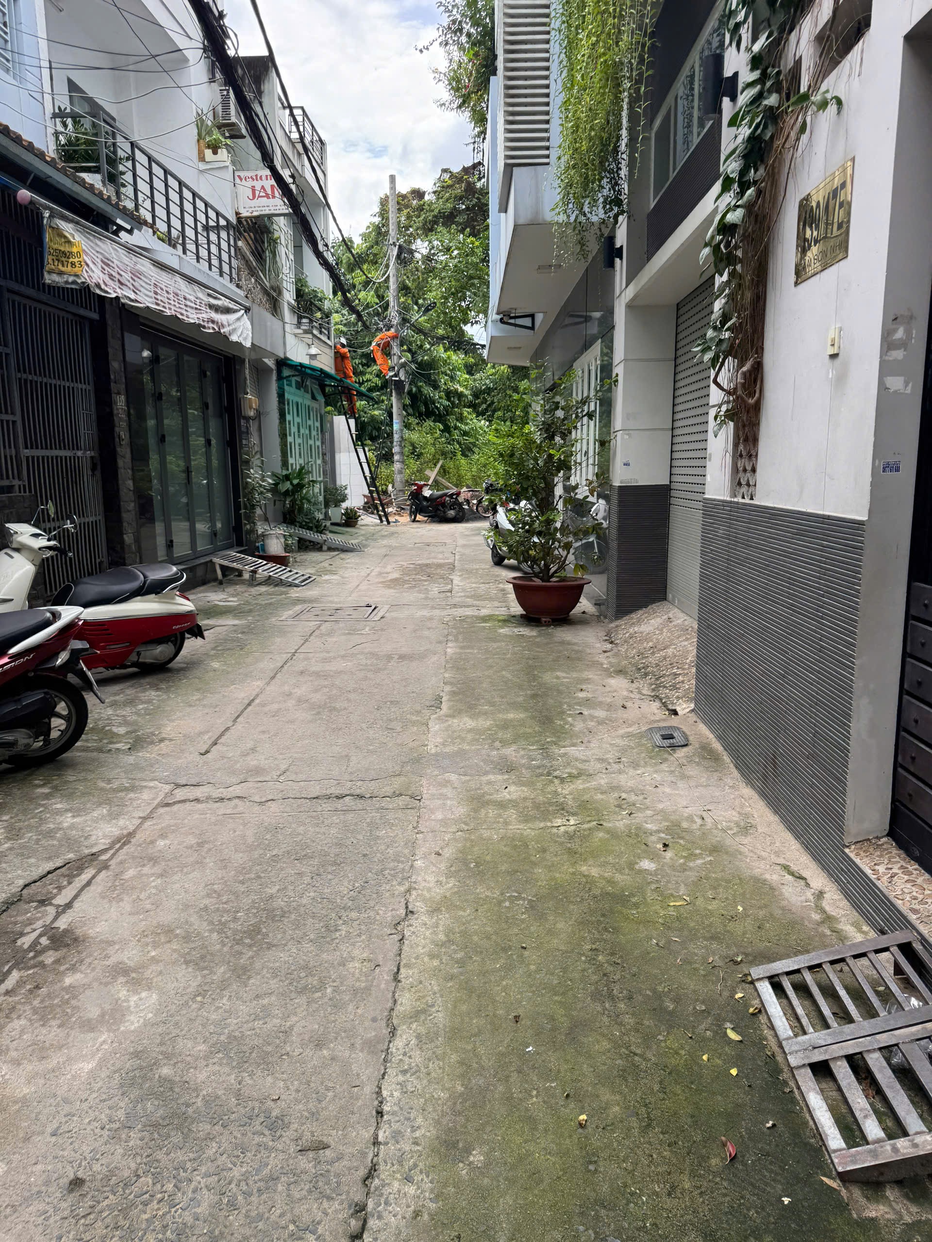 Bán Nhà hẻm Tân Sơn Nhì 4x13m nở hậu 7m