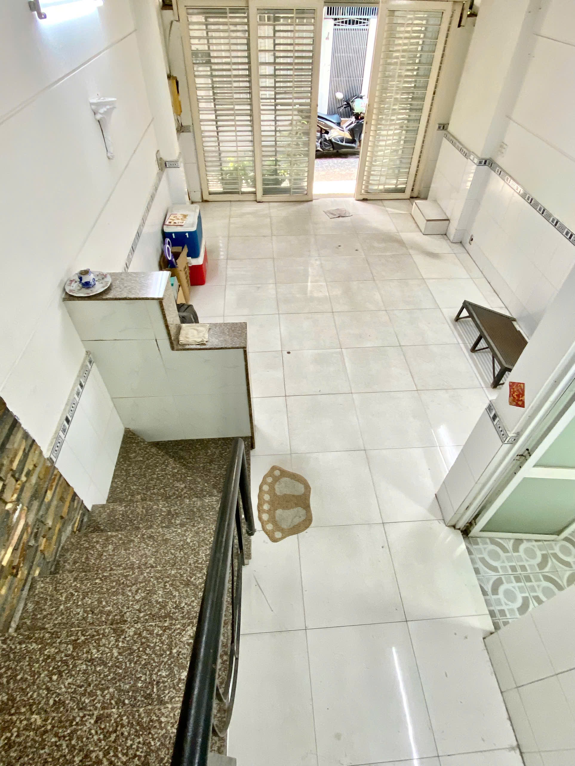 Bán Nhà hẻm Lê Trọng Tấn   Dt: 4❌8m. 3.5 tấm 4PN
Giá 4.95 tỷ 