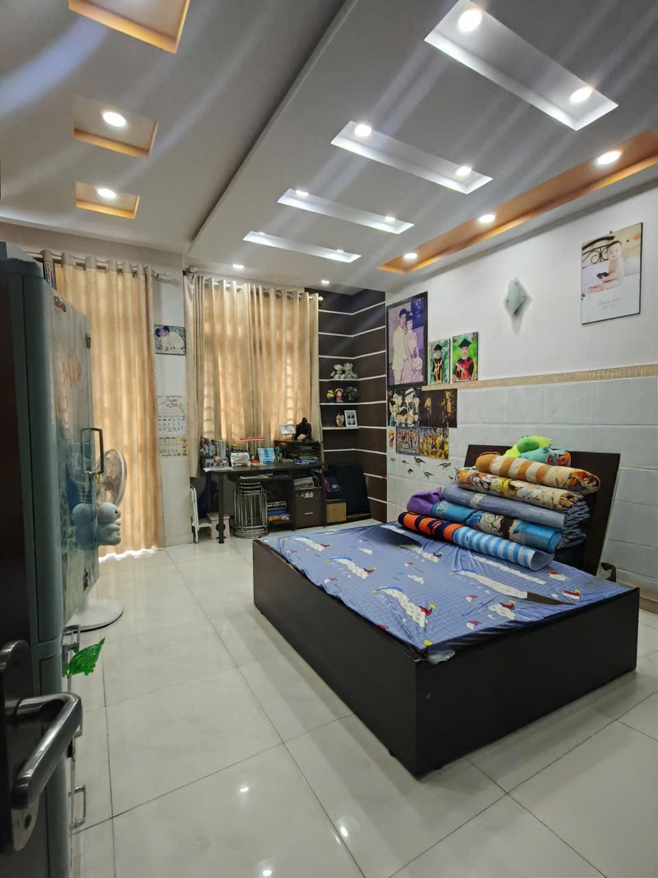 Bán Nhà mặt tiền 22   MTKD đường số 22- Lê văn quới p bhha bình tân
Dt: 4x17 3 lầu, 3 PN ,4 WC ,sân thuong trưoc sau
Giá 7.78 tỷ TL