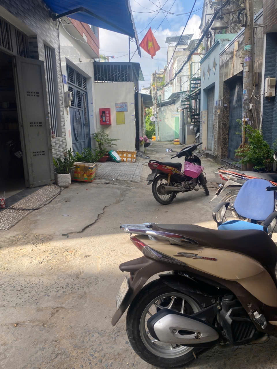 Bán Nhà mặt tiền Độc Lập 4x20