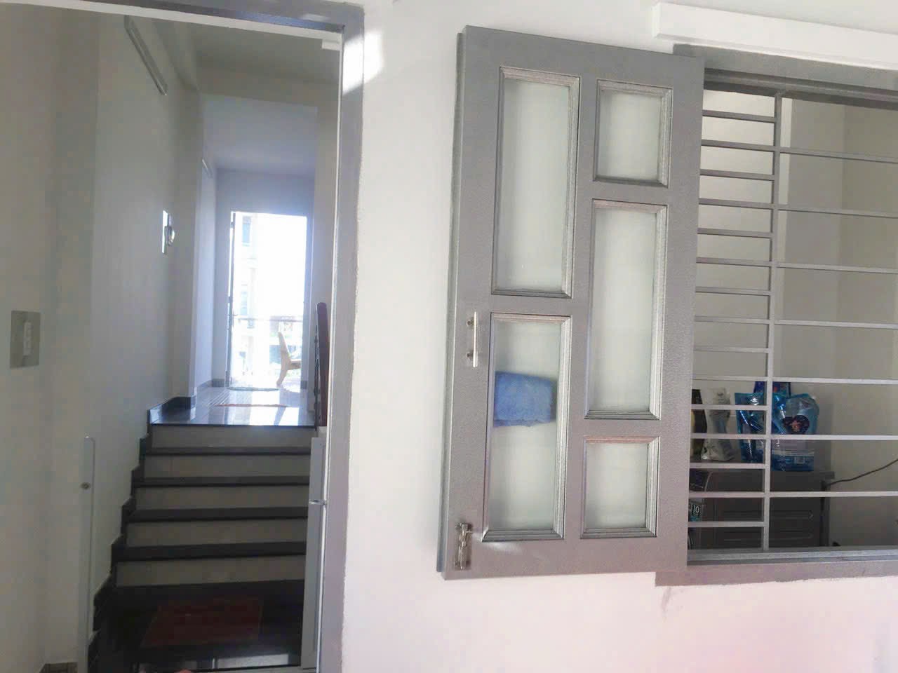 Bán Nhà mặt tiền Dân Chủ 4 x 16m 3 lầu 5pn 6wc