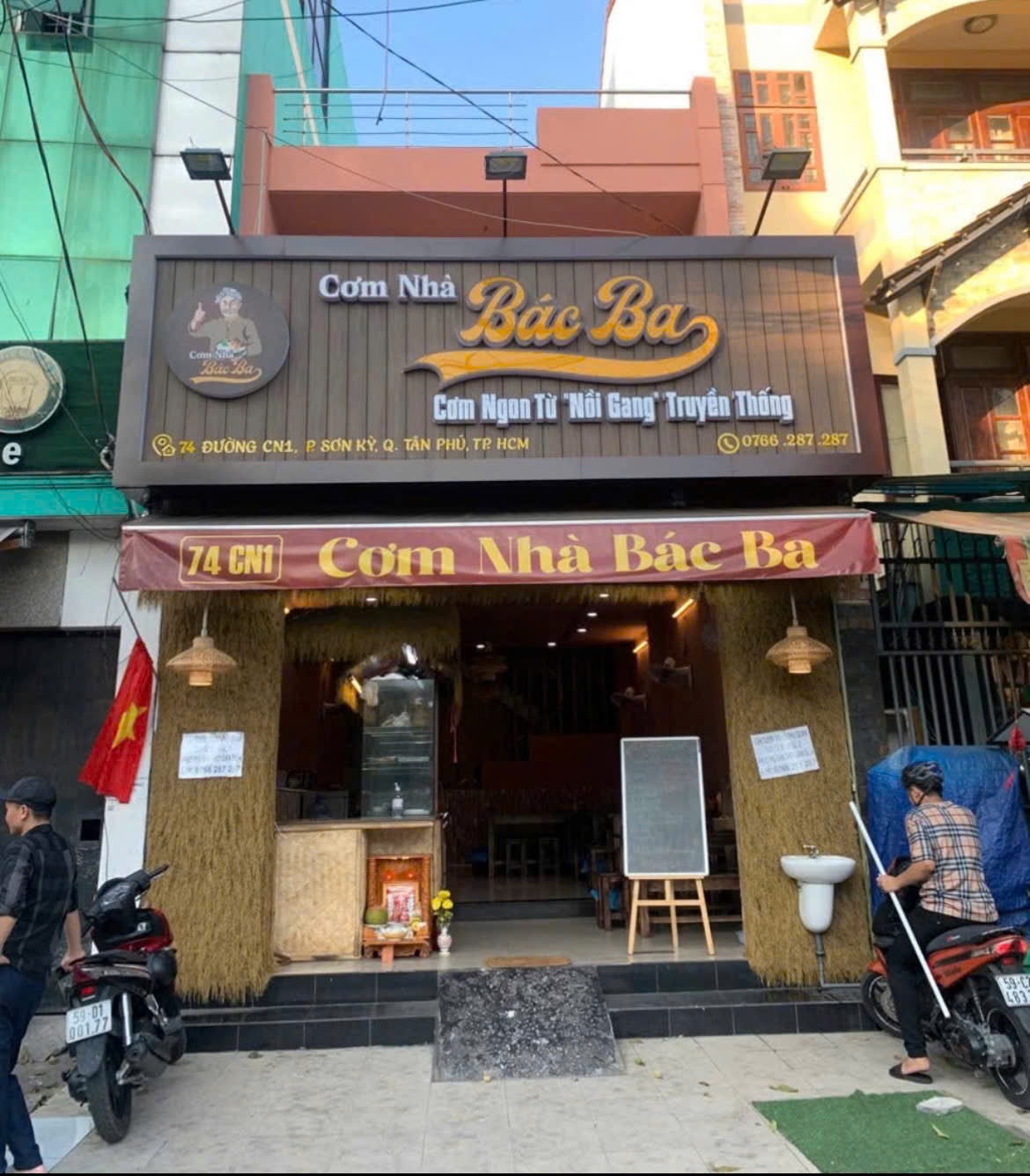 Bán Nhà mặt tiền CN1 5m x 20m Nhà 1 trệt 1 lầu đang cho thuê