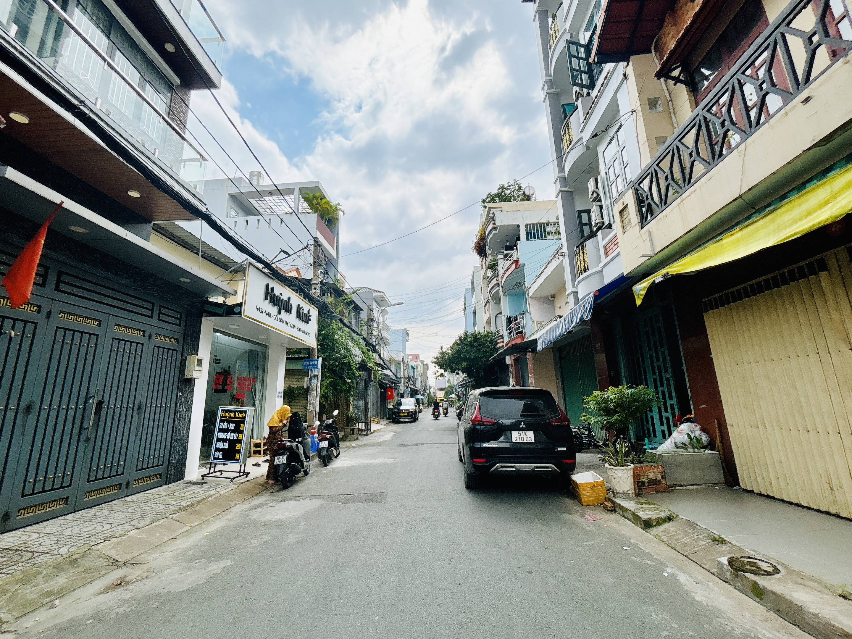 Bán Nhà hẻm Tân Hương 4m x 13m  1 trệt 2 lầu 1 sân thượng