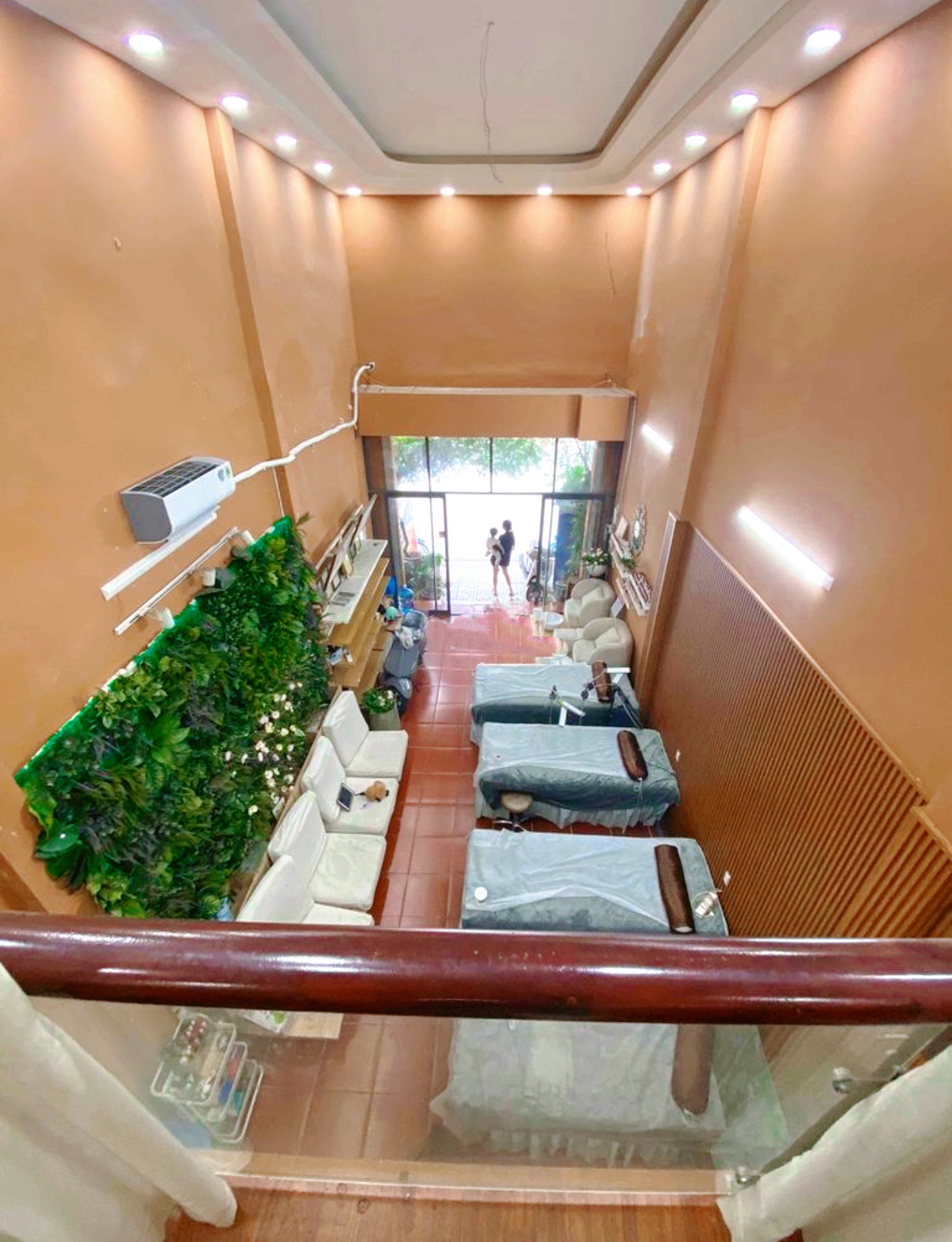 Bán Nhà mặt tiền Vườn Lài 4x17.6m