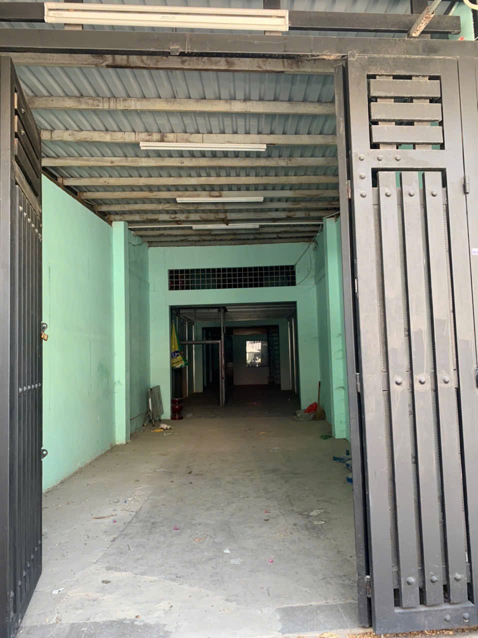 Bán Nhà mặt tiền Bờ Bao Tân Thắng 4 x 23m