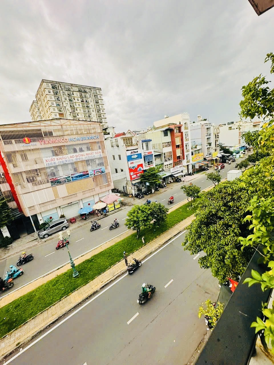 Bán Nhà mặt tiền Lê Thúc Hoạch 4m x 12,5m