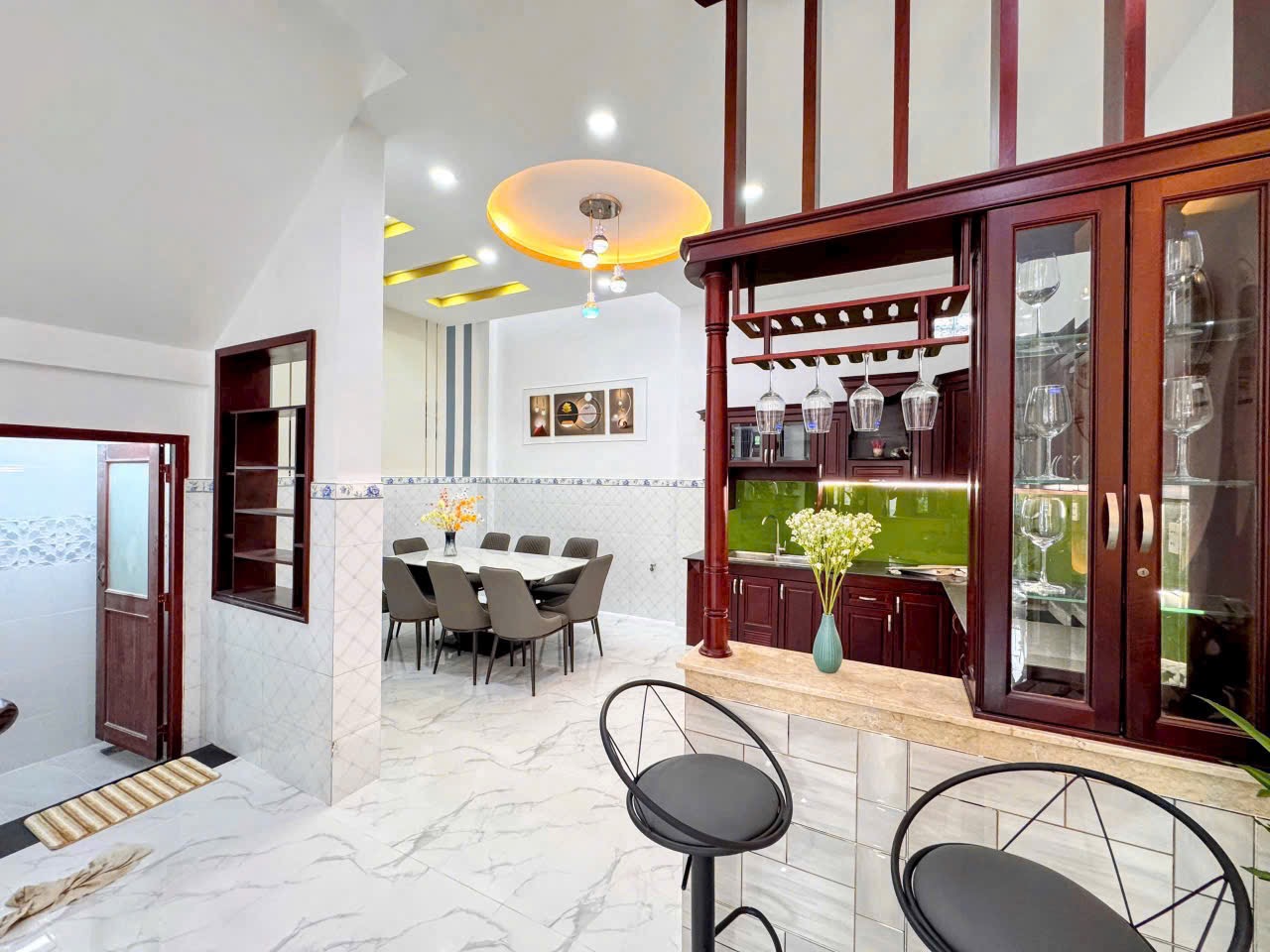 Bán Nhà mặt tiền 5B 6x16m