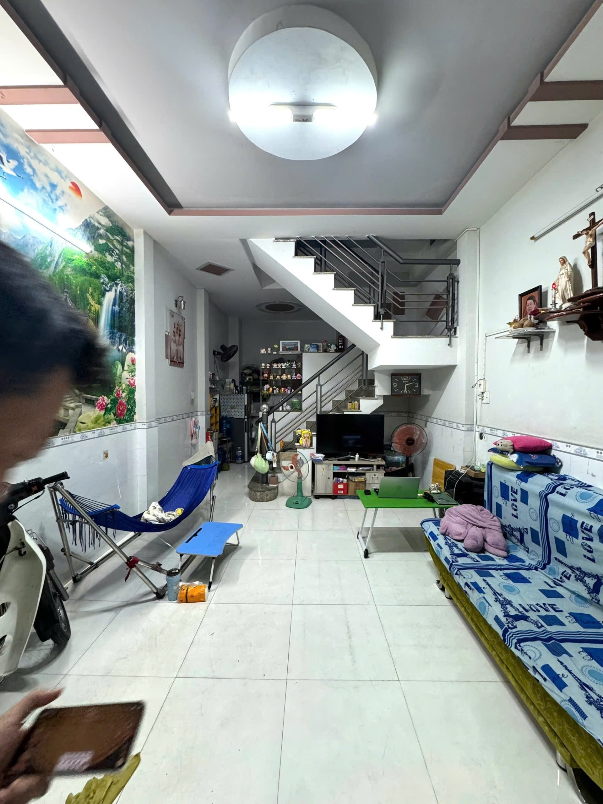 Hẻm Đường số 14A, P. Bình Hưng Hòa A, Bình Tân  4 x 9m – nhà đúc kiên cố  Trệt + Lầu | 2 PN – 2 WC  