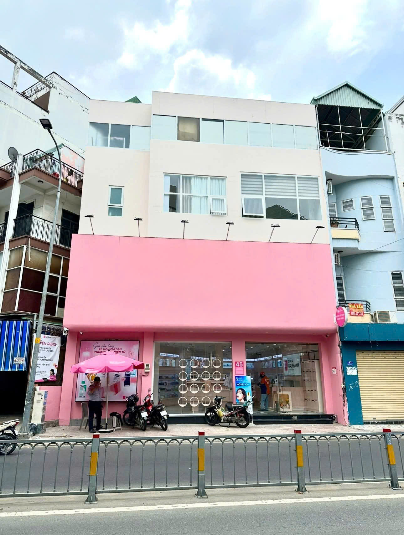 Bán Nhà mặt tiền  Út Tịch 92m² (11.4 x 12.25m)