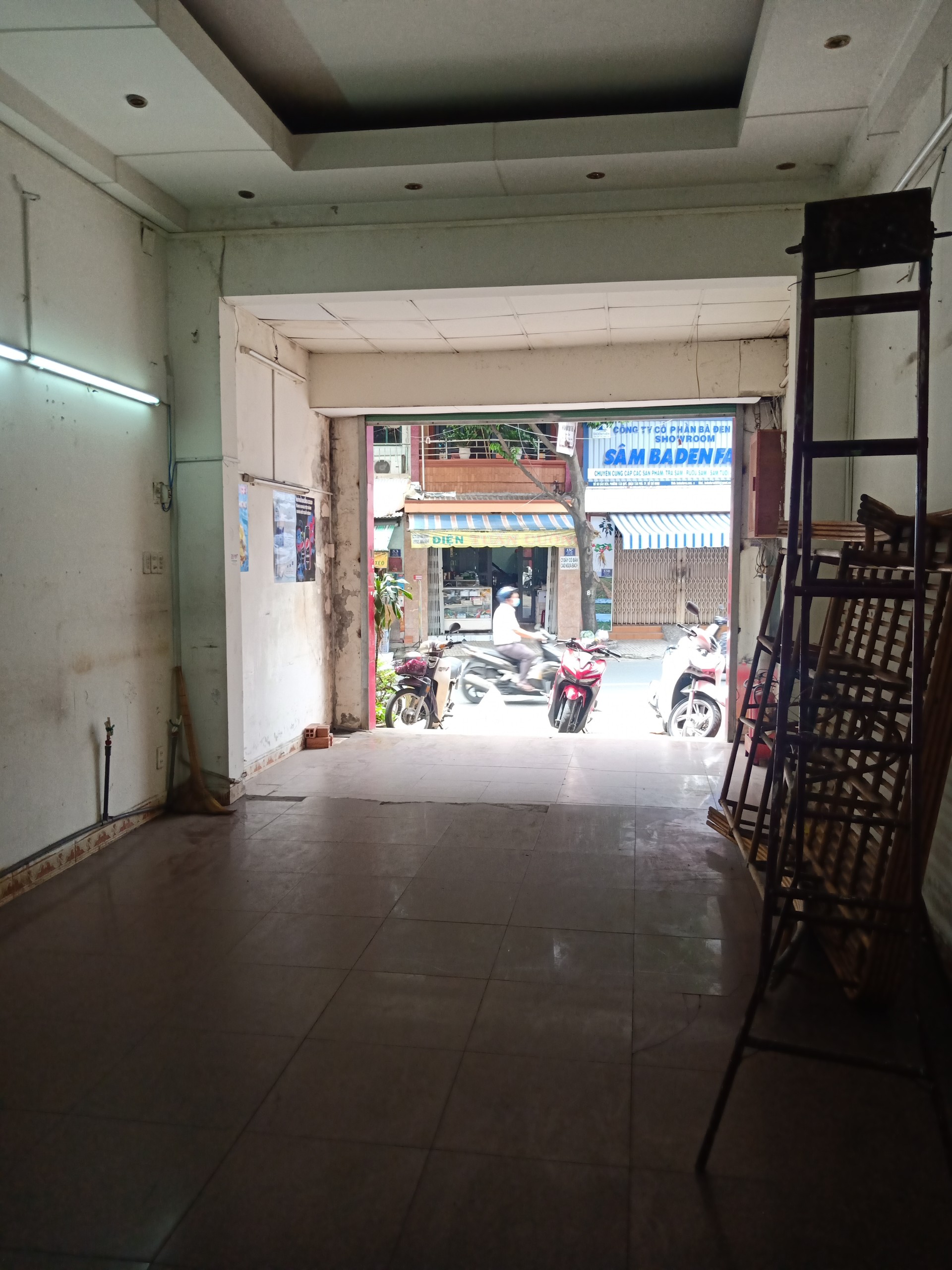 Cho thuê Nhà mặt tiền Cầu Xéo 4m x 21m 2 Lầu